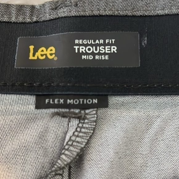 Lee Regular Fit Trouser mid Rise Flex Motion Dark Gray Womens Size 10 Short - Picture 3 of 7